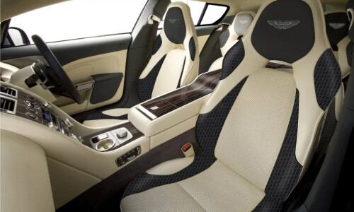 Aston-Martin Rapide S #20
