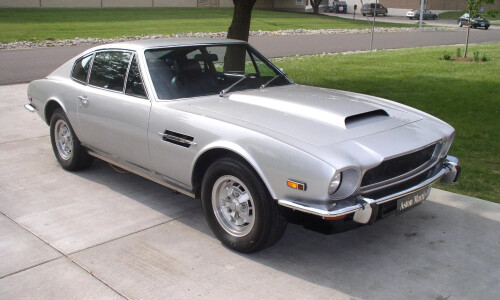 Aston-Martin V8 #10