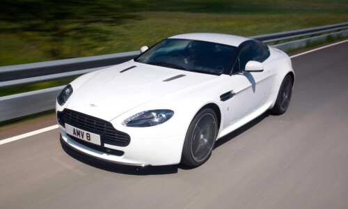 Aston-Martin V8 Vantage N420 #2