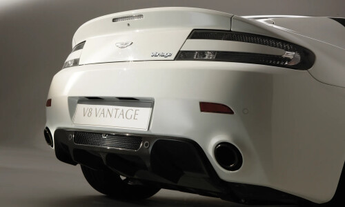 Aston-Martin V8 Vantage N420 #5