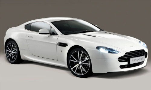 Aston-Martin V8 Vantage N420 #9