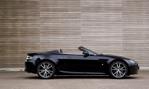 Aston-Martin V8 Vantage N420 #12