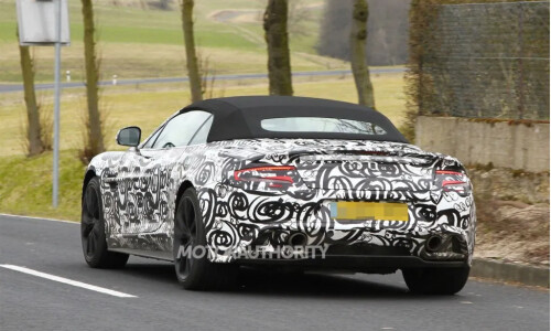 Aston-Martin Vanquish Volante #7