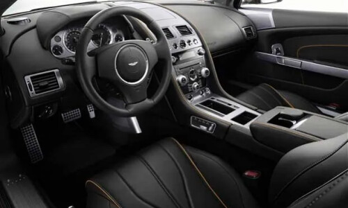 Aston-Martin Virage #10