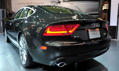 Audi A7 Coupe #9