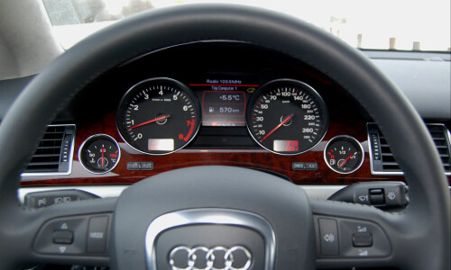Audi A8 #9
