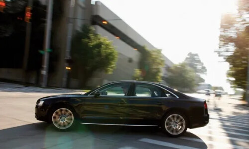 Audi A8 4.2 FSI quattro #11