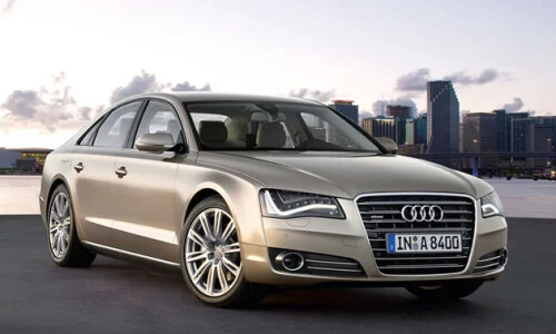 Audi A8 4.2 FSI quattro #13