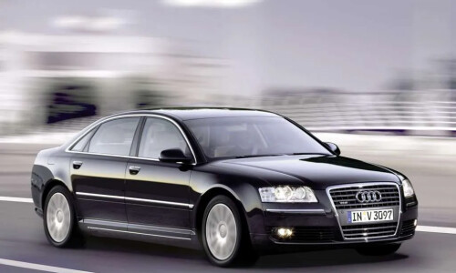 Audi A8 6.0 #1