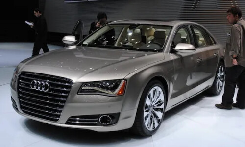 Audi A8 hybrid #12