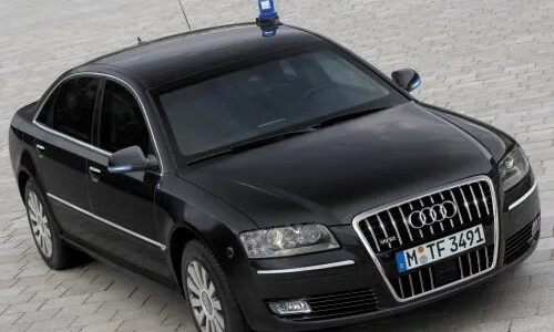 Audi A8 W12 #2