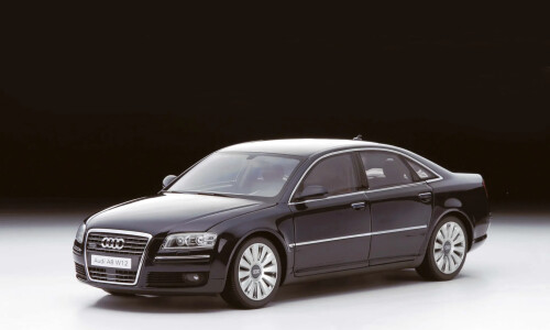 Audi A8 W12 #6