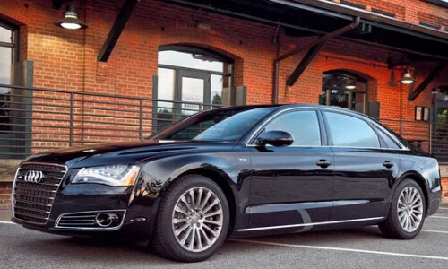 Audi A8 W12 #9
