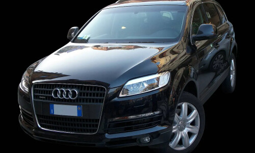 Audi Q4 #12