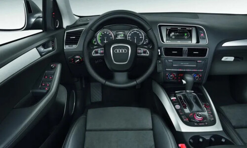 Audi Q5 Hybrid quattro #1