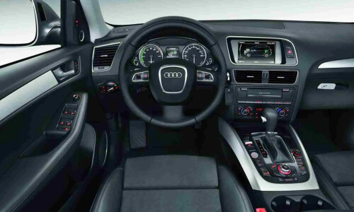 Audi Q5 Hybrid quattro #9