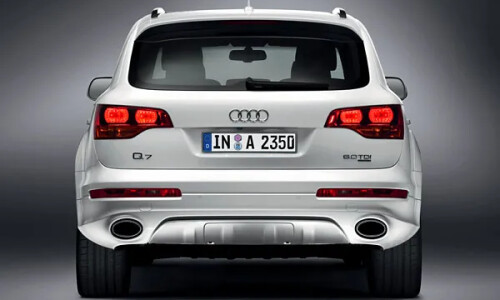 Audi Q7 V12 TDI quattro #2