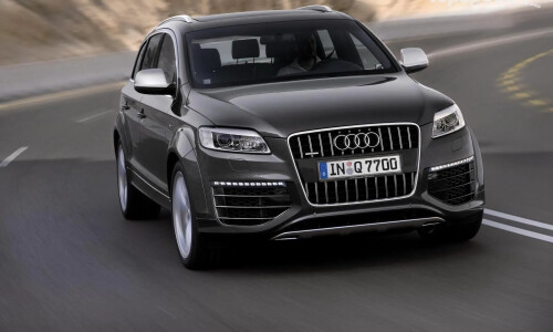 Audi Q7 V12 TDI quattro #7