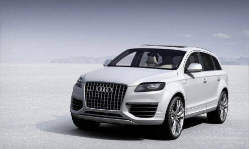Audi Q7 V12 TDI quattro #14