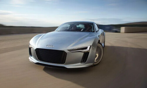 Audi R5 #15