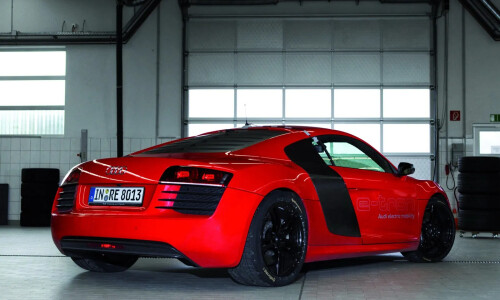 Audi R8 e-tron #1