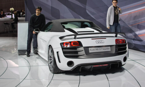 Audi R8 GT Spyder #8