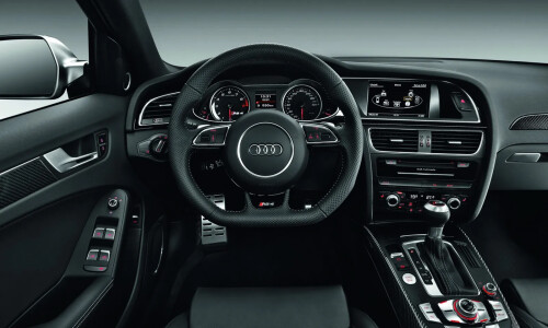 Audi RS4 Avant #6