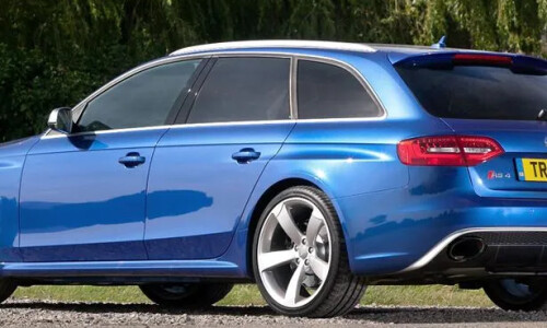 Audi RS4 Avant #10