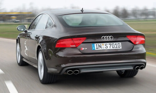 Audi S7 Sportback #11