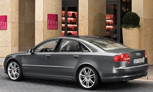 Audi S8 #5