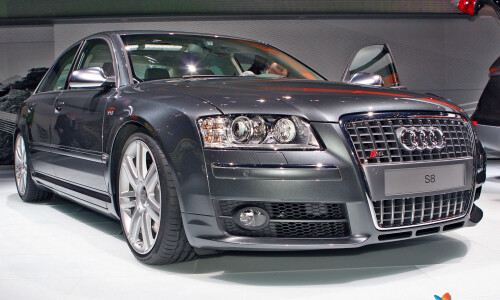 Audi S8 #8