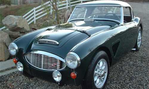 Austin-Healey BT7 #13