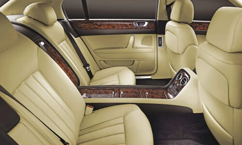 Bentley Continental Flying Spur #3