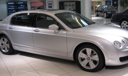 Bentley Continental Flying Spur #12