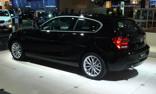 BMW 114i #9