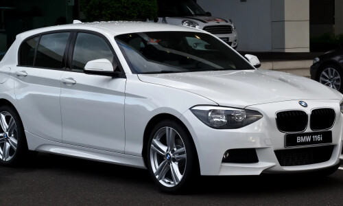 BMW 116i #10
