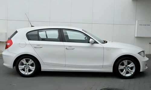 BMW 118i #9