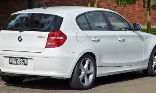 BMW 120i #4