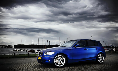 BMW 130i #11