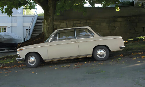BMW 1600-2 #9