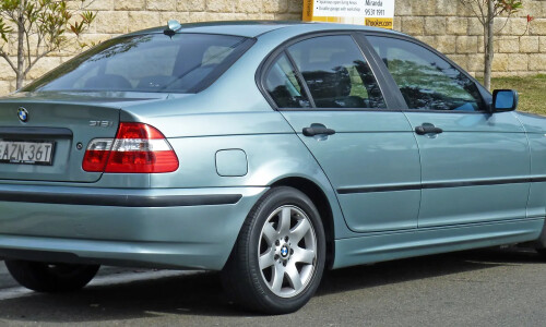 BMW 318i #10