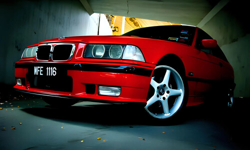 BMW 318i #13