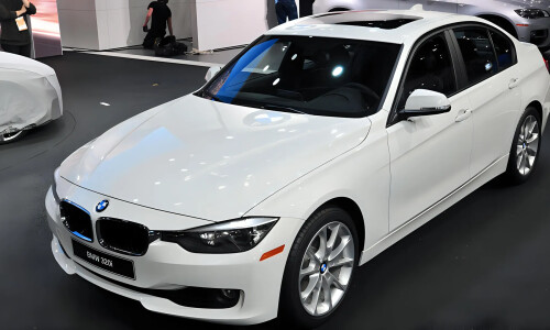 BMW 320i #1