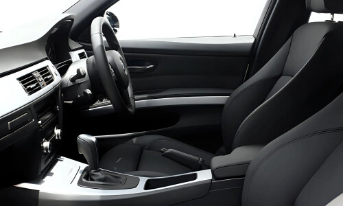 BMW 320i #14