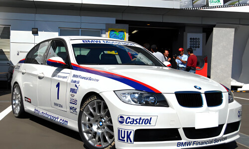 BMW 320Si #7