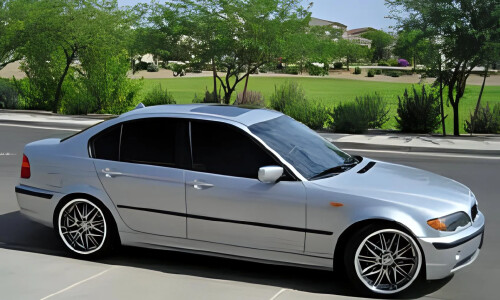 BMW 325i #8
