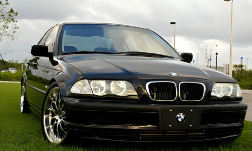 BMW 325i #10