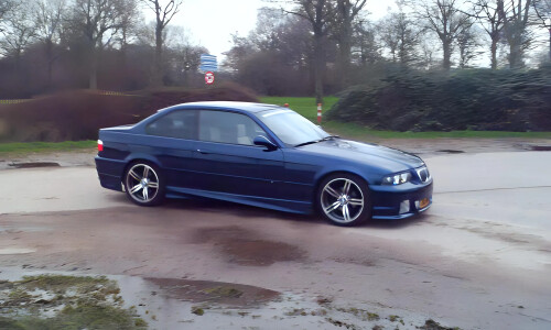 BMW 325i #11