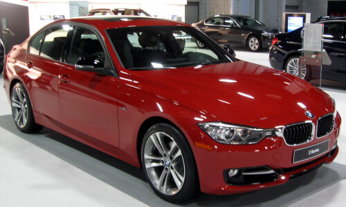 BMW 328i #11