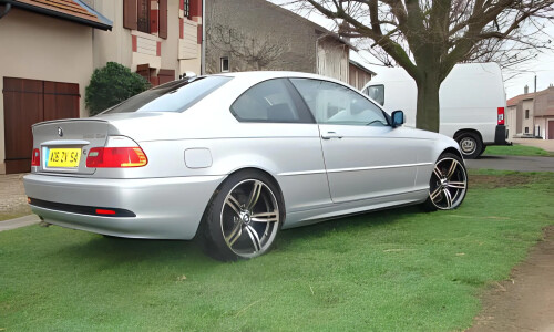 BMW 330Cd #7